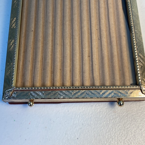 Vintage Metal 5x7 Table Top Picture Frame - Picture 6 of 8